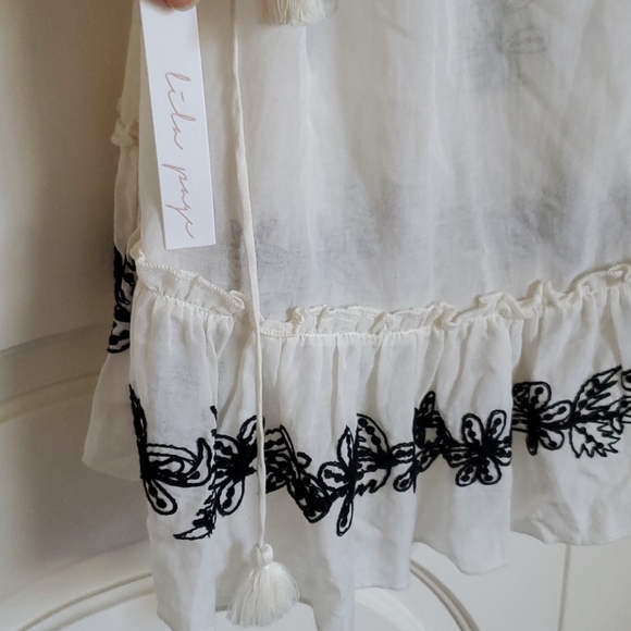 Light blouse - Picture 2 of 3